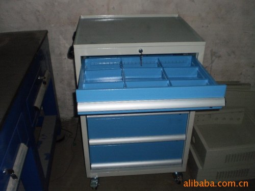 專(zhuān)業(yè)生產(chǎn)鐵皮工具箱 東莞可移動(dòng)工具箱，深圳工具箱生產(chǎn)商