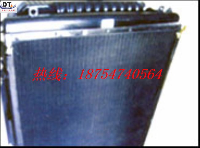 小松挖掘機PC200-7水箱 現(xiàn)貨質保