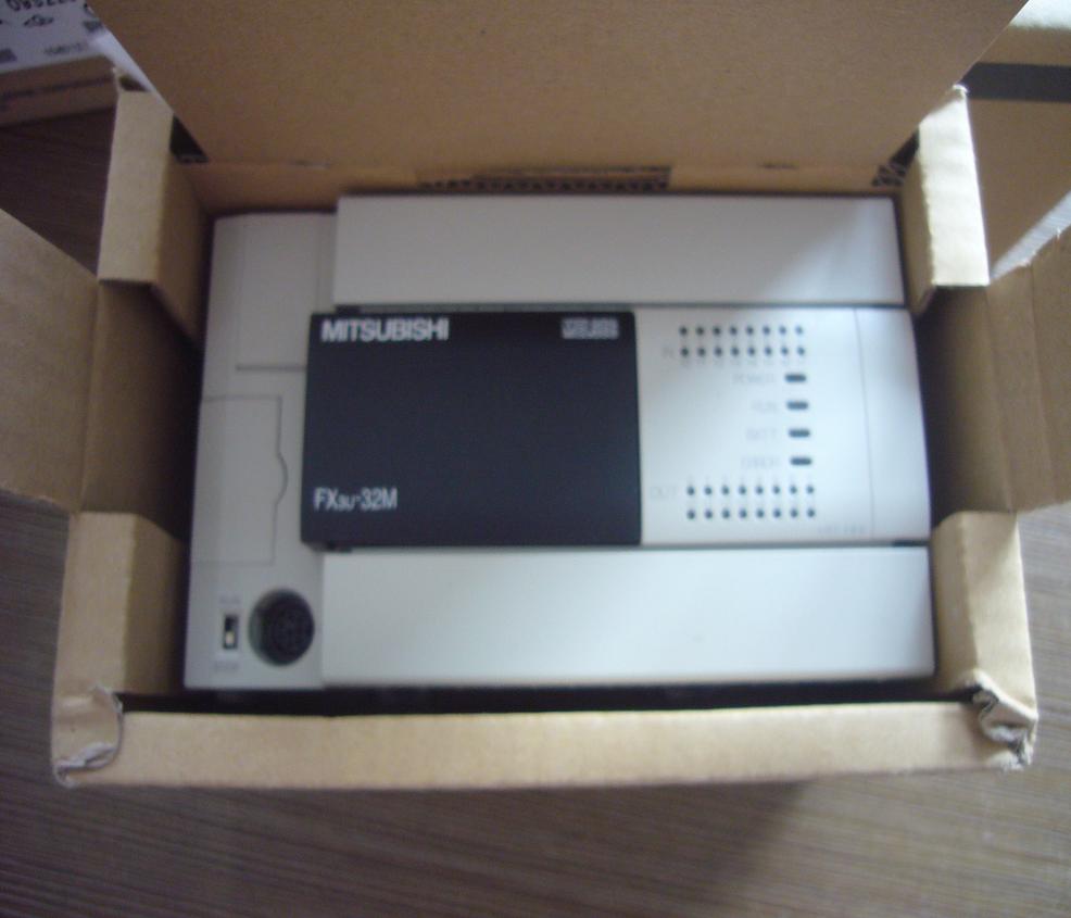 江蘇奔拓電氣銷(xiāo)售原裝三菱FX3U系列PLC 價(jià)格好 質(zhì)量保證