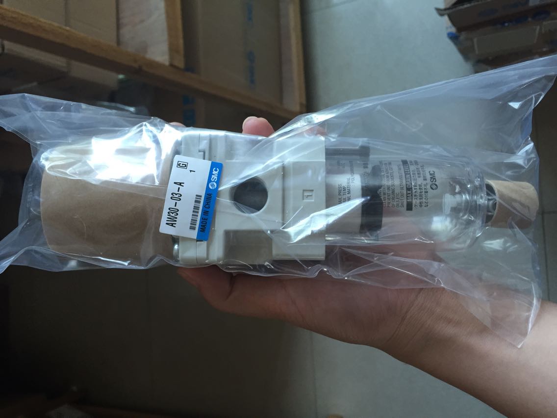 歐姆龍 SMC 費斯托 FESTO  電磁閥，三聯(lián)件，PLC
