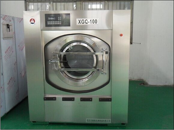 大型洗滌機(jī)械，水洗機(jī)，燙平機(jī)，洗脫機(jī)。