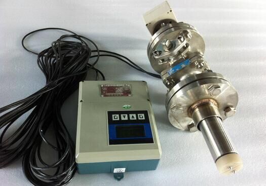 插入式電磁流量計廠家，插入管道式電磁流量計一米管道
