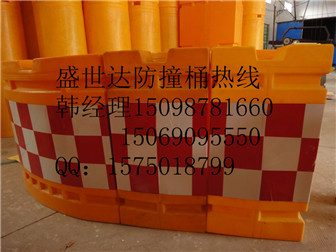 利津線槽減速帶公司直銷(xiāo)防撞桶批發(fā)