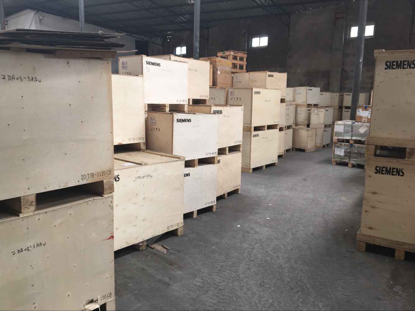 西門(mén)子電機(jī)8級(jí)-45KW   1LE0001-2DD23-3FA4