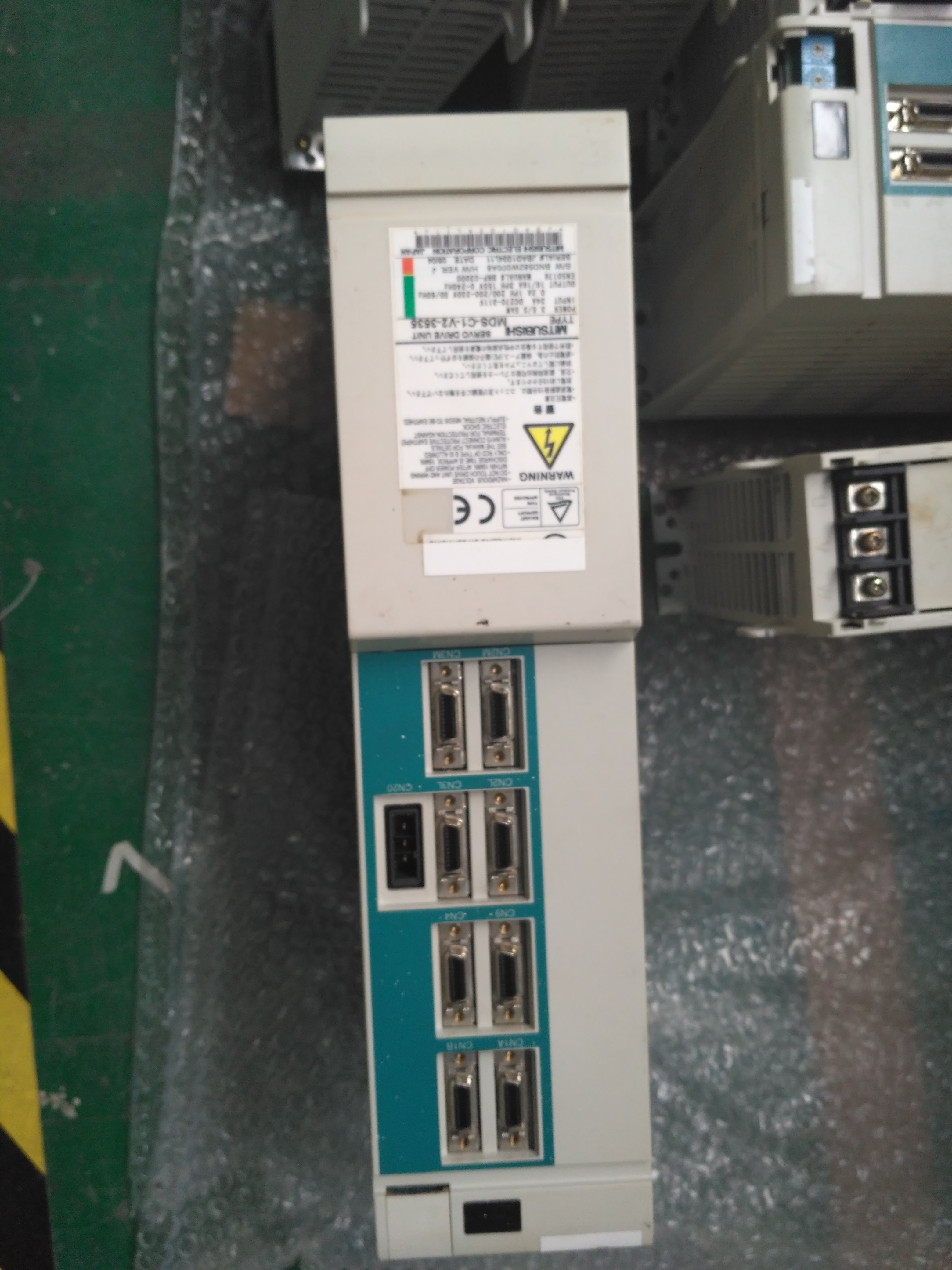 現(xiàn)貨三菱驅(qū)動(dòng)器MR-J3-20B、MR-J3-10B