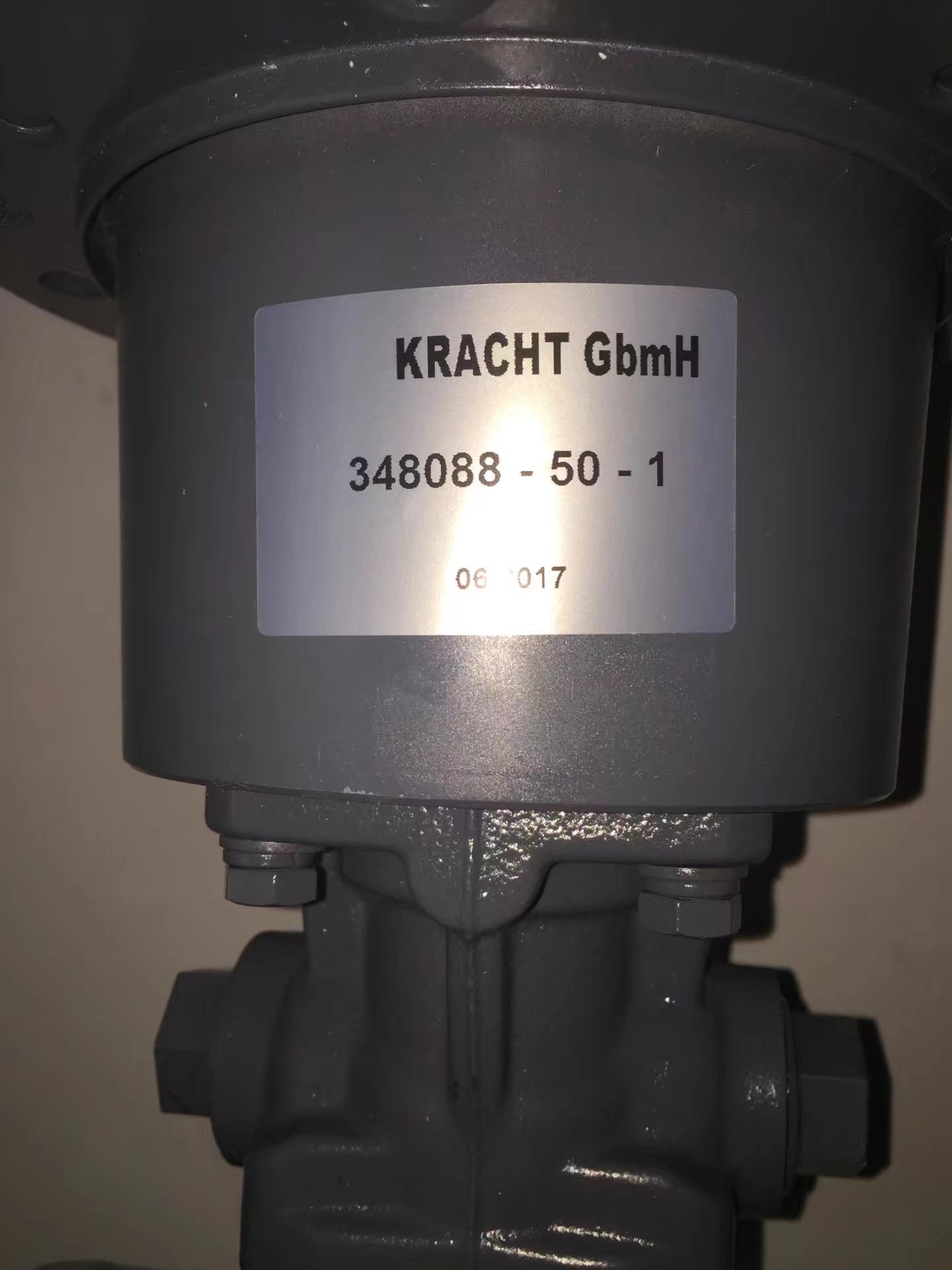 我們的光彩來自你的風(fēng)采。TM34HFC040V+SD1I244-2