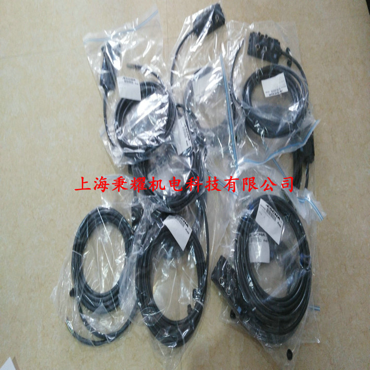 8I/OM12-5P3C-2/S370優(yōu)勢供應ESCHA分線盒艾查電纜接頭I/O線槽