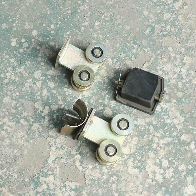 四輪板式滑車