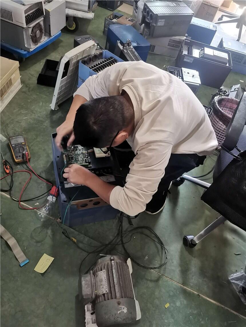 長(zhǎng)沙西門子變頻器維修，西門子6SE70變頻器送電面板不亮包括指示燈
