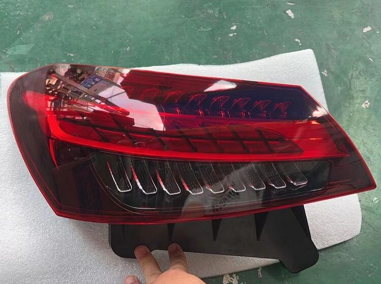 奔馳21-22款 E級(jí)W213 E260 E300 E350剎車燈