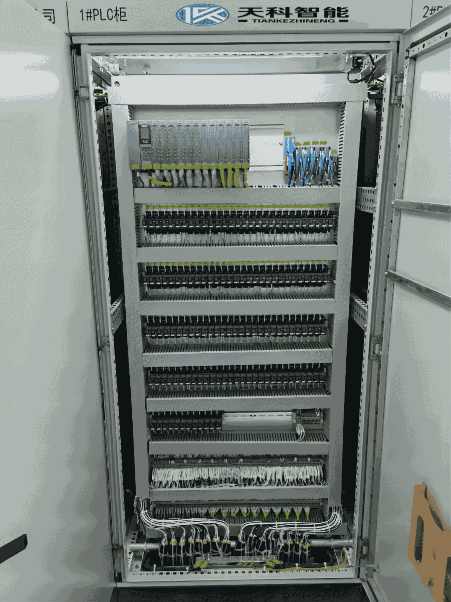 PLC控制柜可編程控制柜，成套的控制柜，可實(shí)現(xiàn)電機(jī)，開關(guān)的控制的電氣柜