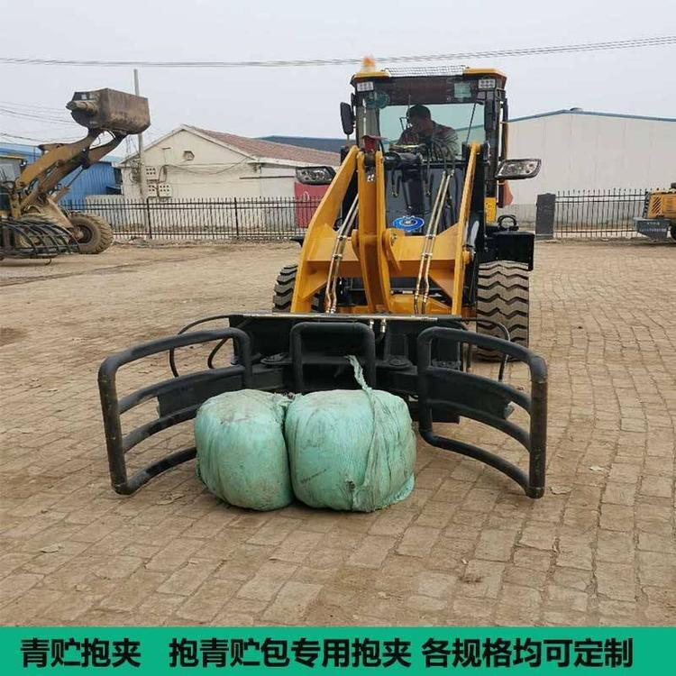 裝載機(jī)軟包夾抱草夾鏟車安裝包夾