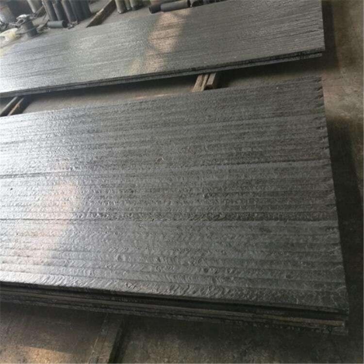 山東供應(yīng)堆焊耐磨板廠家批量直銷(xiāo)堆焊板 明弧工藝強(qiáng)力抗磨