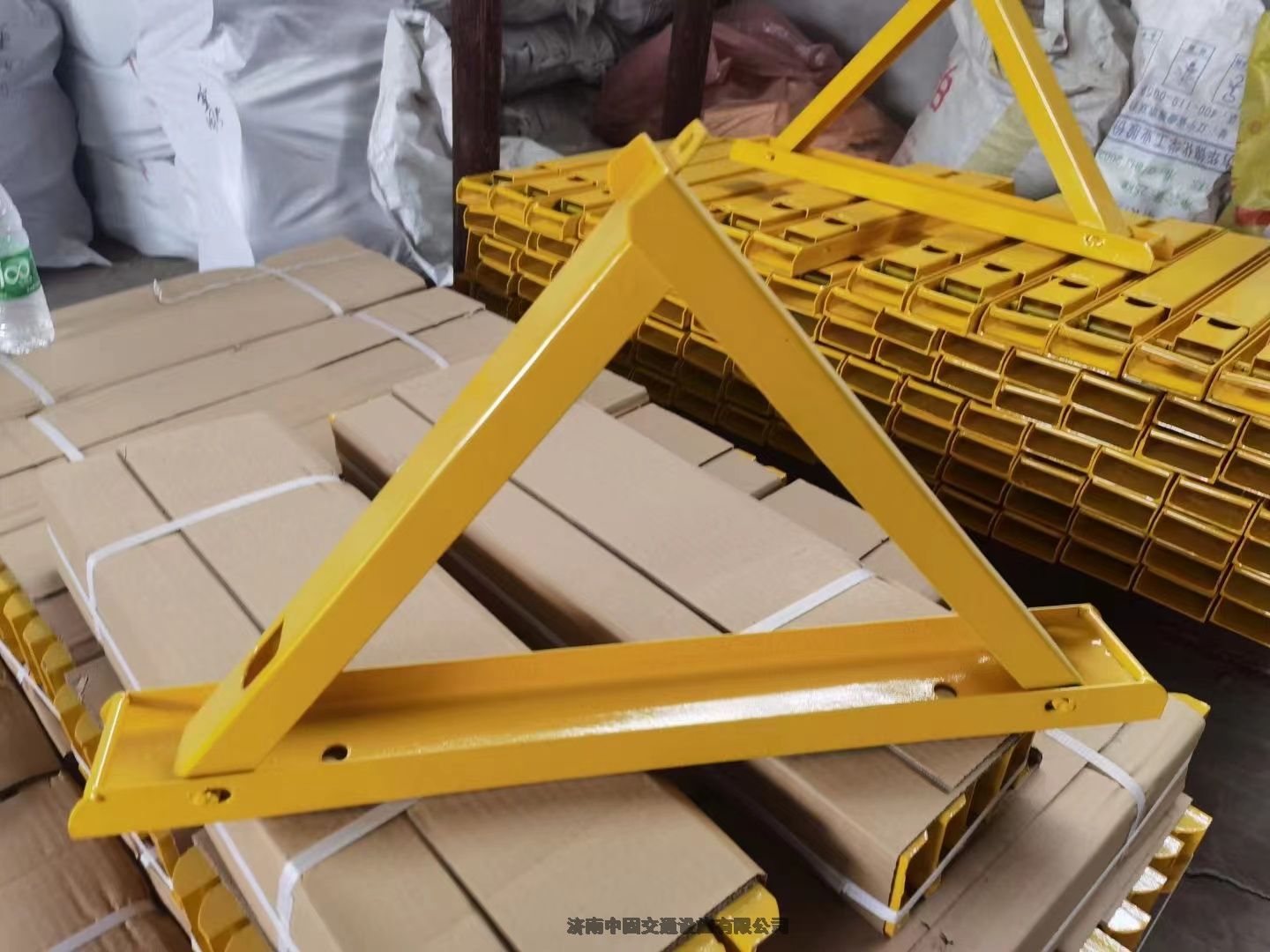 德州市樂陵市車輪鎖車位鎖路樁批發(fā)