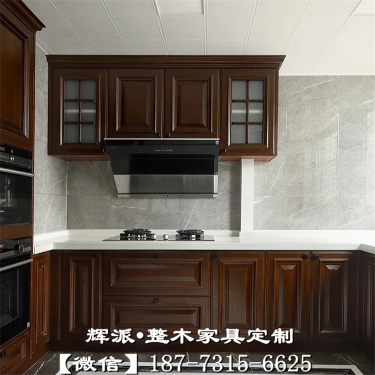 長沙市全屋原木定制廠、原木定做衣柜、櫥柜門折扣上樣