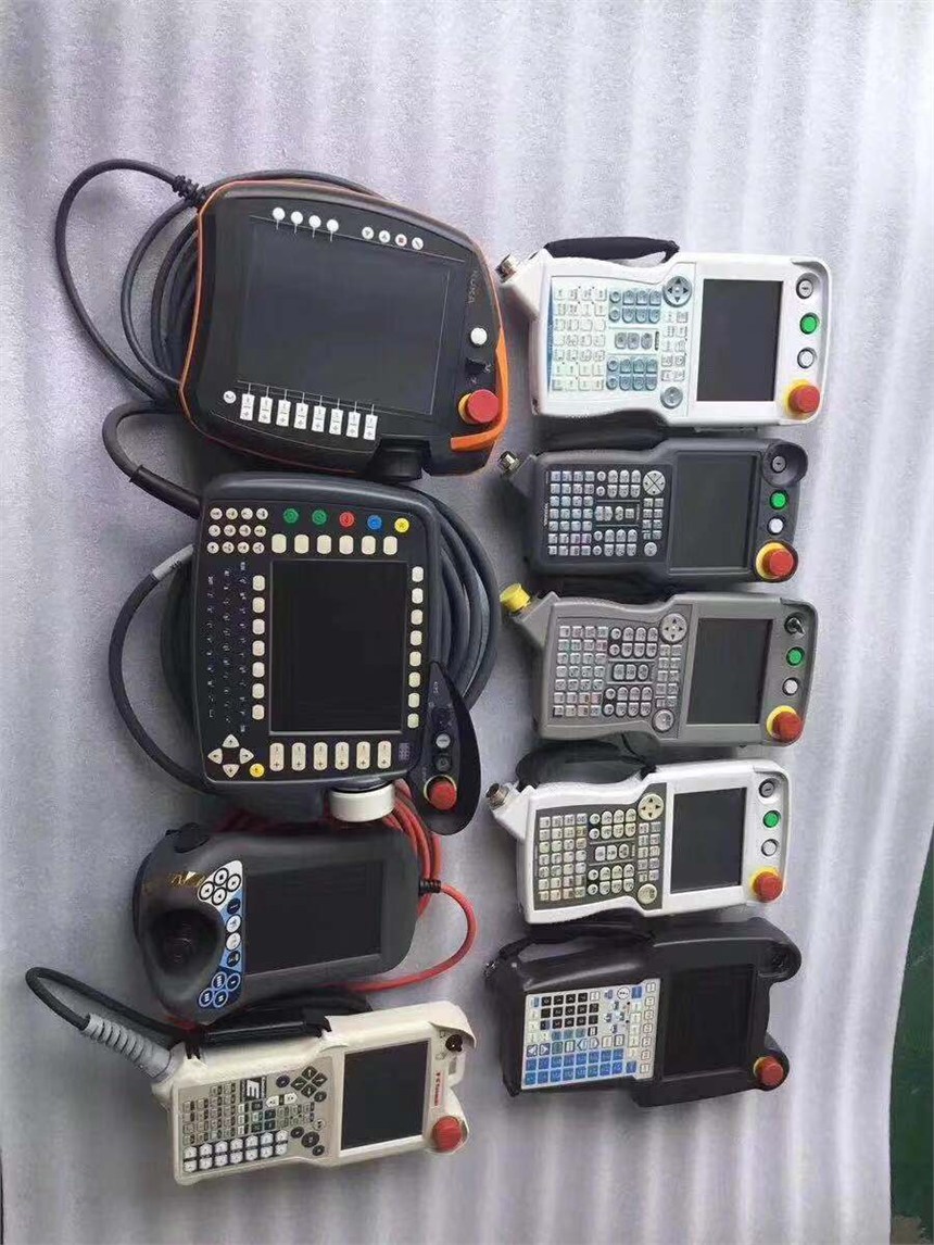 全新四大家族安川、ABB、庫卡、川崎示教器，質(zhì)保 現(xiàn)貨 報(bào)價(jià)為準(zhǔn)