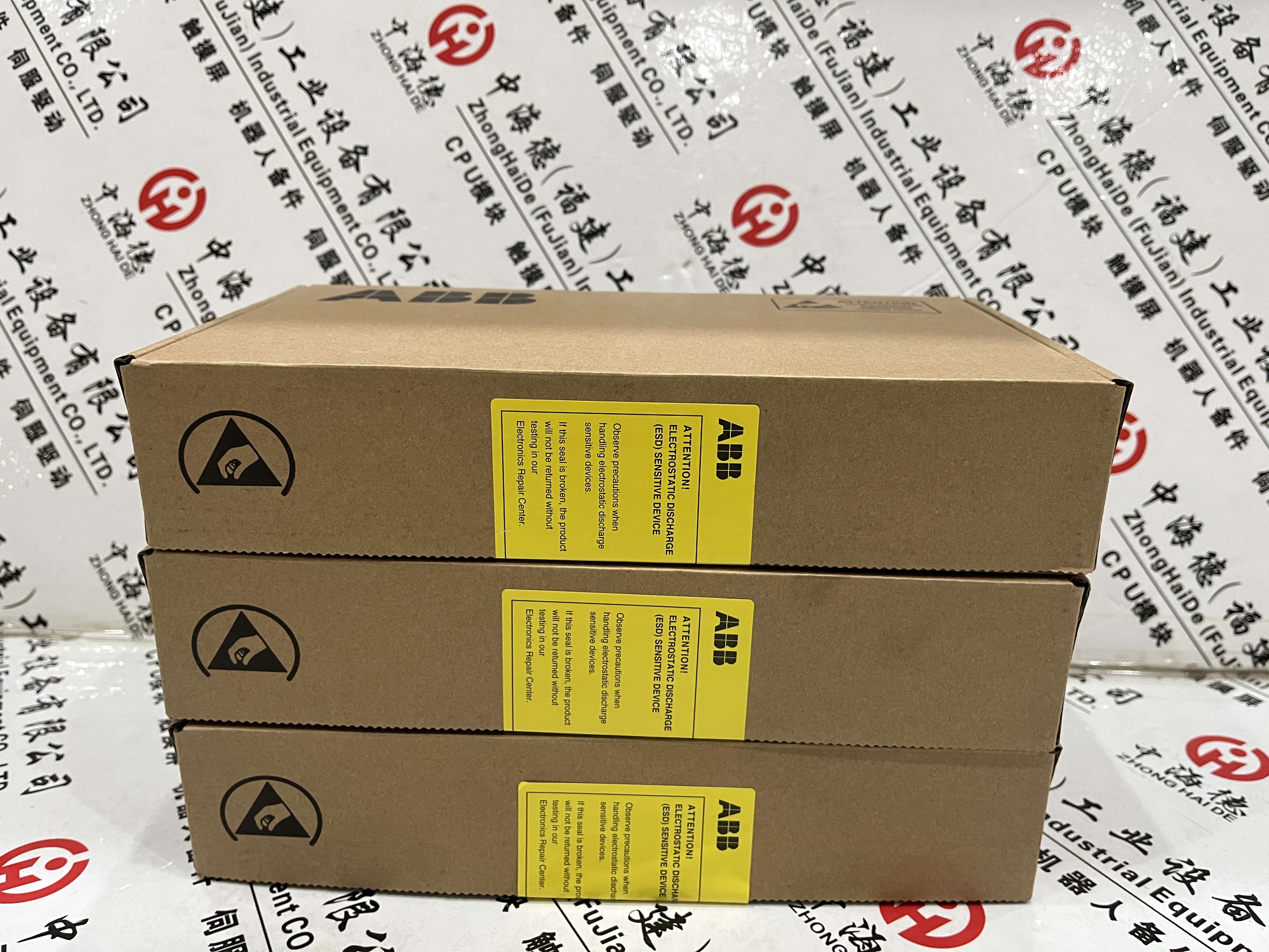 上海推送:伺服驅(qū)動(dòng)BSH0553M32A2A(2024全+境/派+送/直+達(dá))