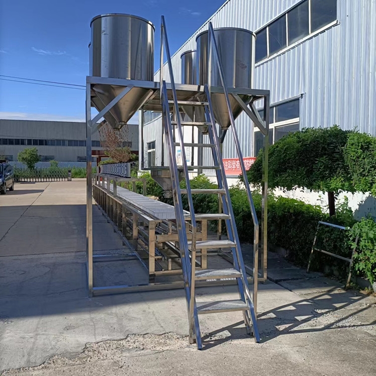 豆腐機豆制品加工廠用自動流水線廠家 日產(chǎn)6000斤老豆腐機械多少錢一臺