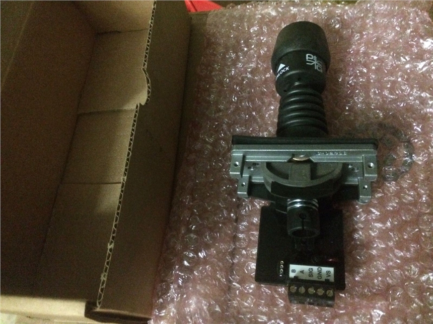 P-Q控制110型腳踏板M110SBDFTCT63