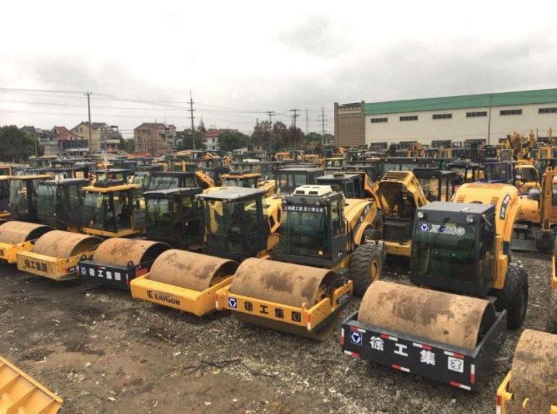 重慶二手叉車市場(chǎng)/急售多臺(tái)二手震動(dòng)壓路機(jī)/18噸20噸22噸