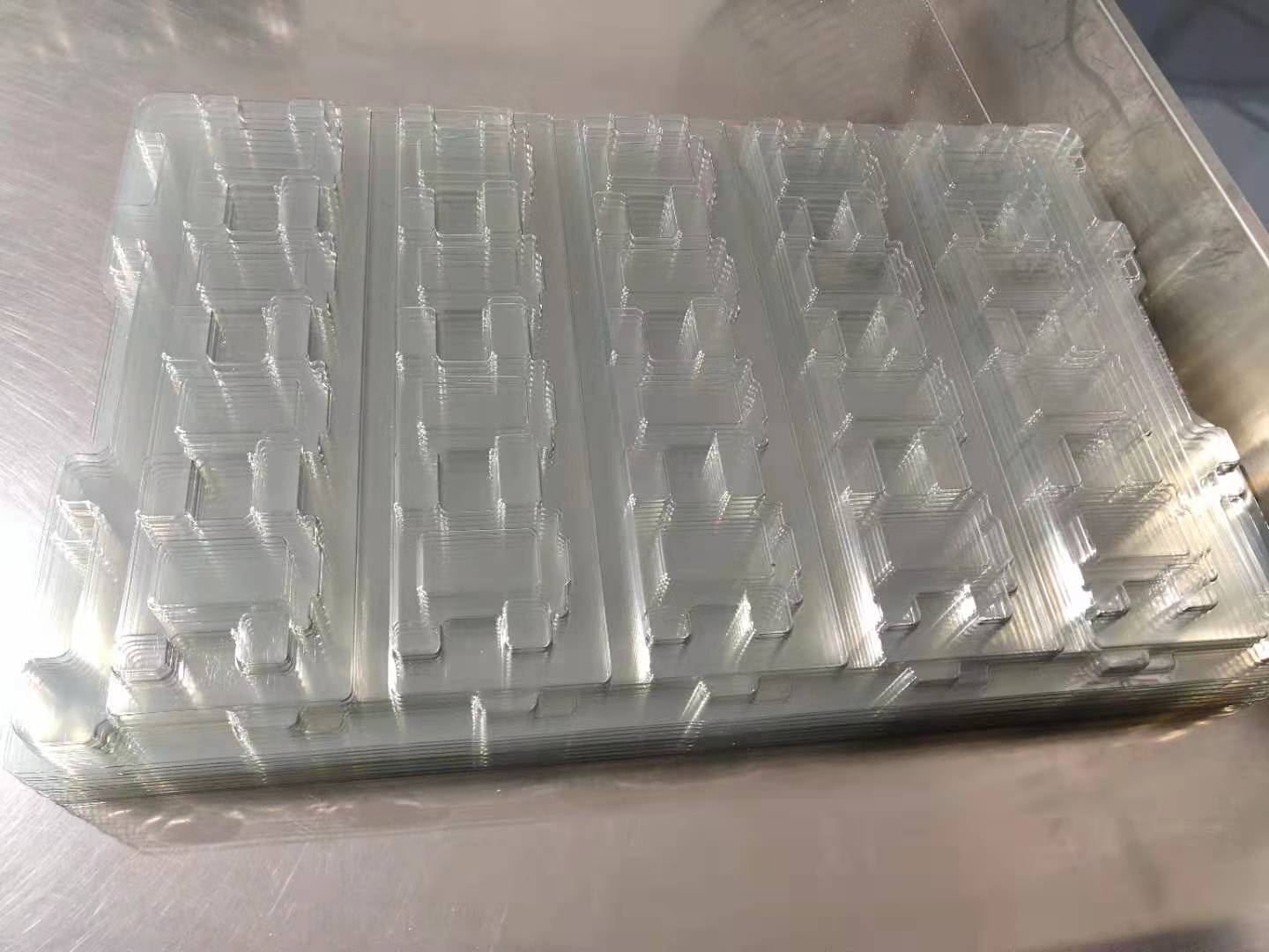 湖北襄陽市吸塑定制CT膠片托盤吸塑業(yè)務(wù)