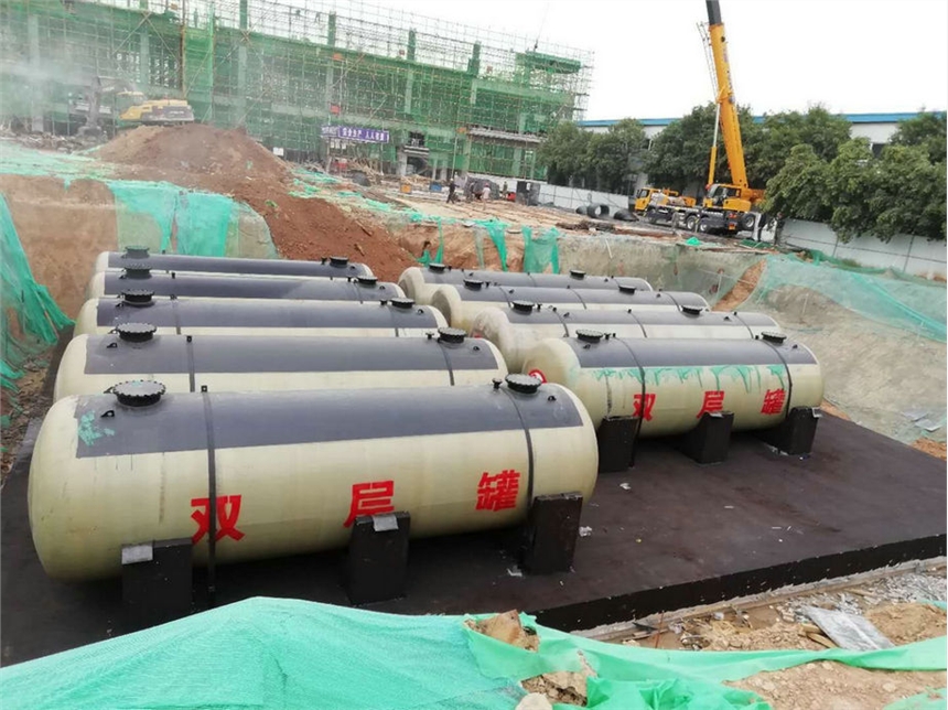 西安油罐廠，西安雙層油罐廠，西安柴油罐加工廠家，西安加油站油罐生產(chǎn)廠家，西安發(fā)電機(jī)儲(chǔ)油罐，