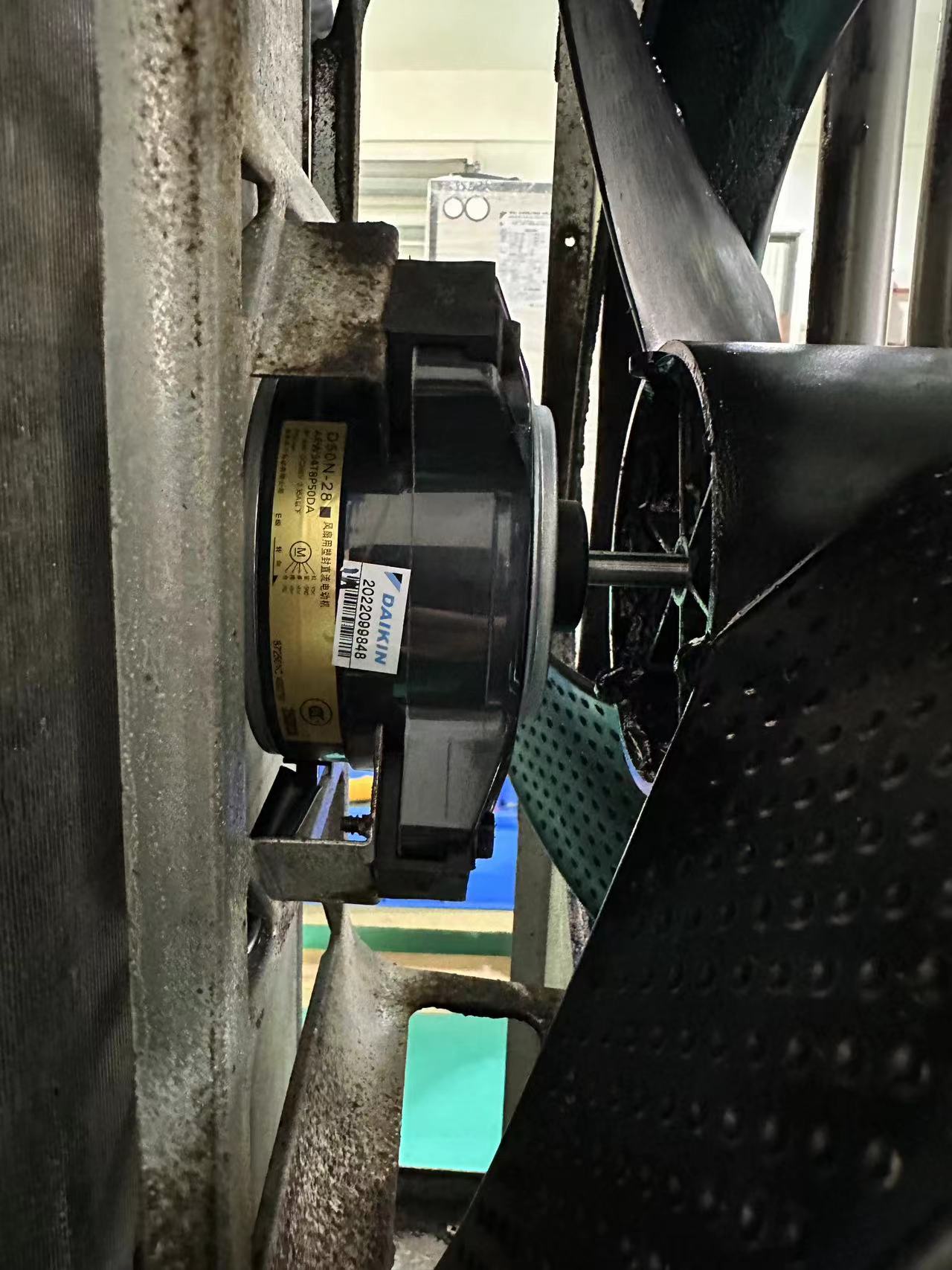 宿遷大金DAIKIN變頻油冷機(jī)E5為壓縮機(jī)異常過(guò)熱