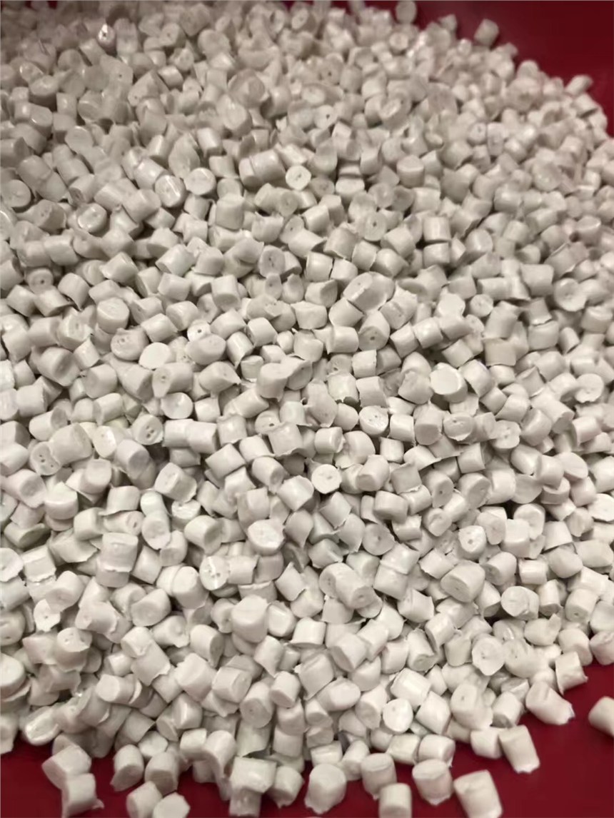 目前新料/再生料有哪些品種，還有進(jìn)口塑膠粒清關(guān)的一些難點(diǎn)痛點(diǎn)。