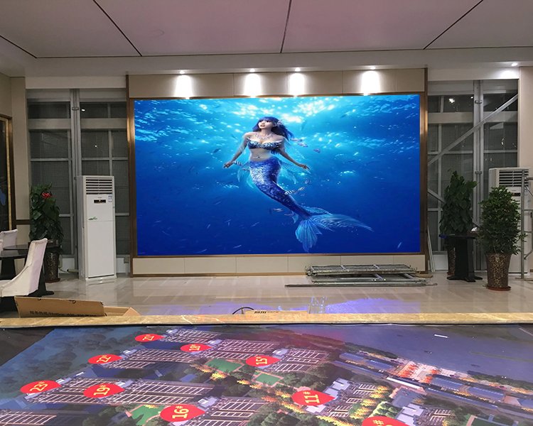高刷P2.5全彩led顯示屏室內(nèi)電子大屏晶臺(tái)銅線(xiàn)封裝諾瓦系統(tǒng)