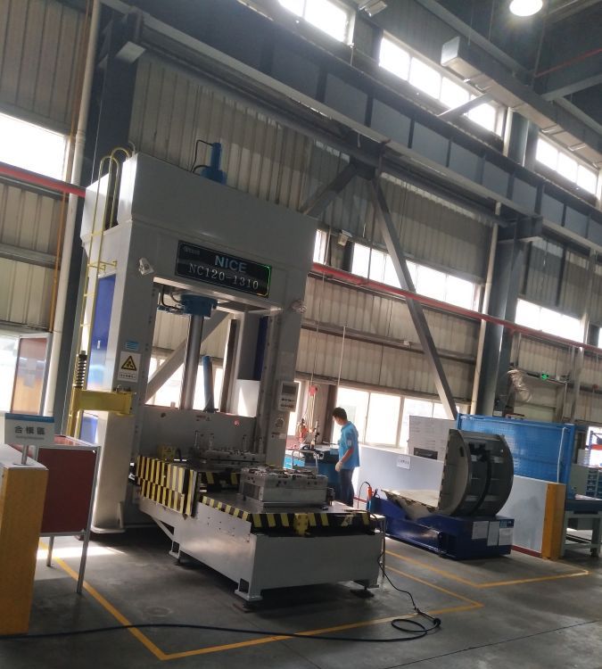 NC400-3020耐斯400噸配模機(jī)規(guī)格參數(shù)15899903235微信同號(hào)
