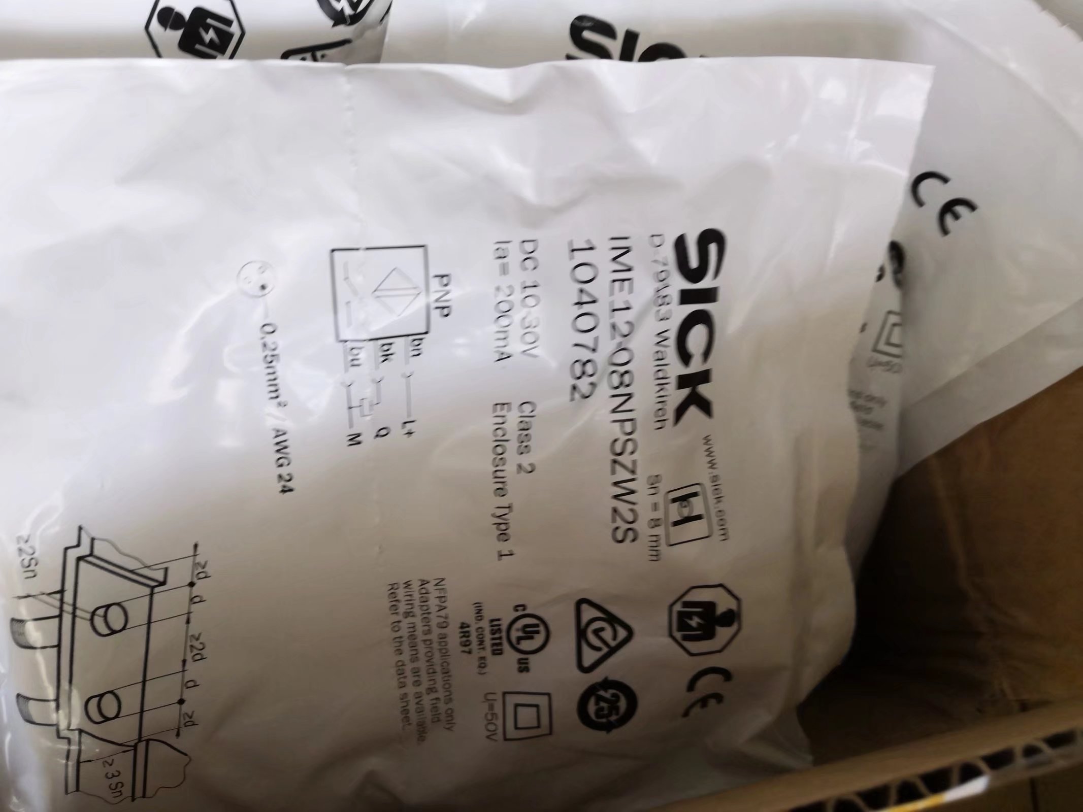 DT35-B15251西克SICK施克激光測距傳感器，光電開關